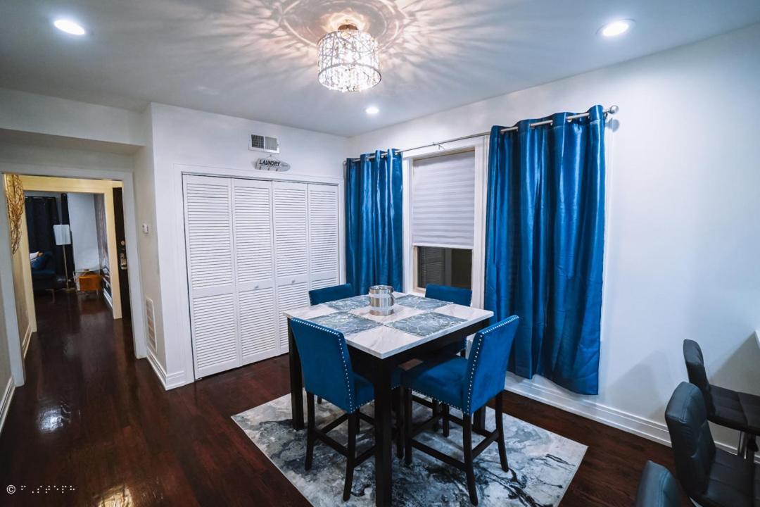 The Blue Golden Luxury Modern 3- Bedroom Apartment In 芝加哥 外观 照片
