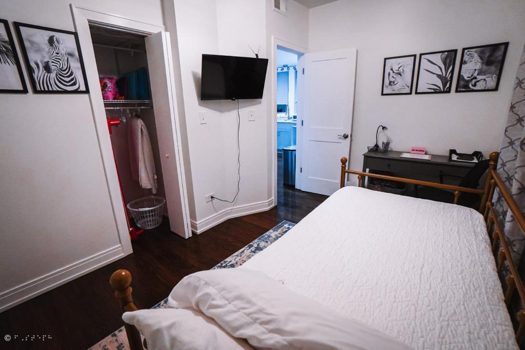 The Blue Golden Luxury Modern 3- Bedroom Apartment In 芝加哥 外观 照片