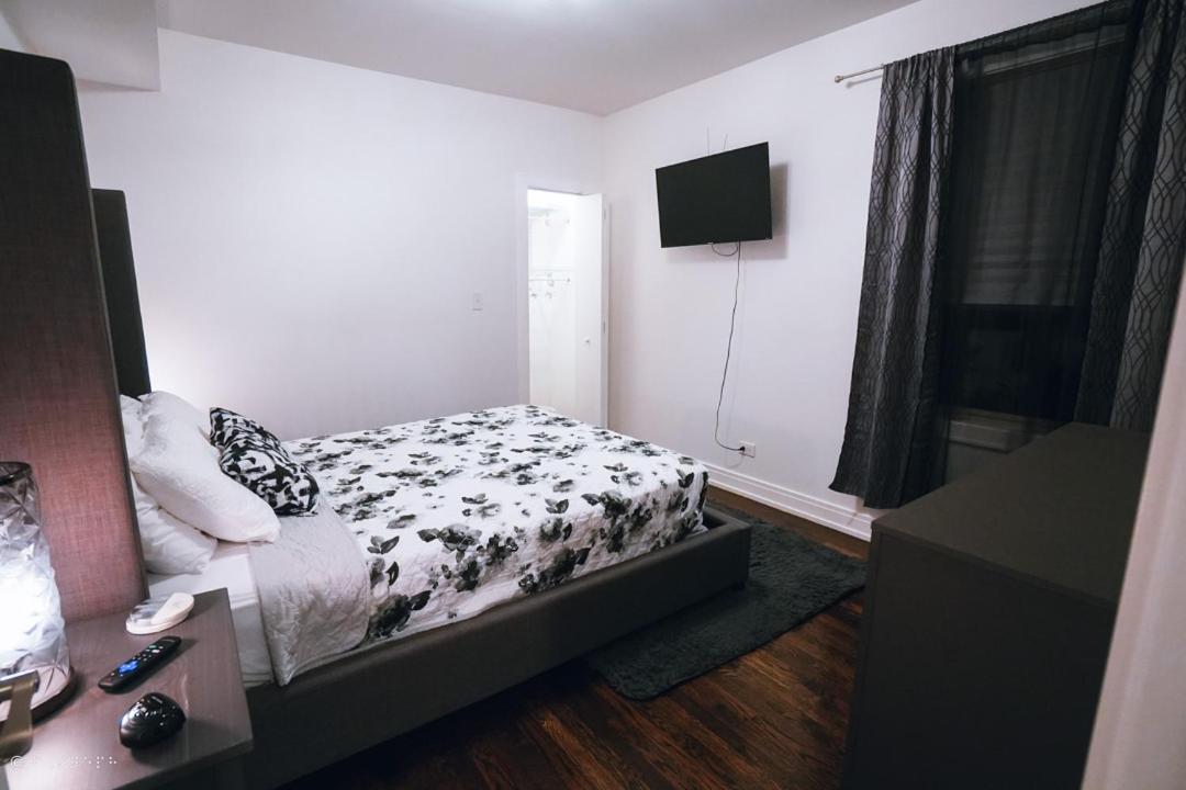 The Blue Golden Luxury Modern 3- Bedroom Apartment In 芝加哥 外观 照片
